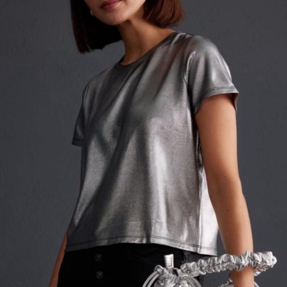 Anthropologie Women's Silver and Grey T-shirt